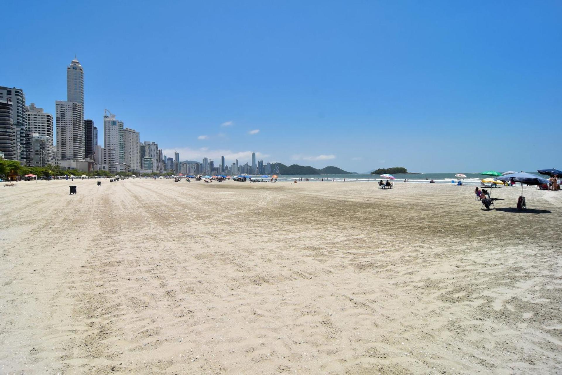 Apto Rustico Com Vista Lateral Do Mar Kz7271 Balneario Camboriu